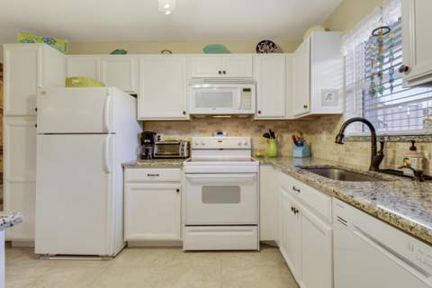 2929 SE Ocean Boulevard #112-2, Stuart FL - photo 10 of 36
