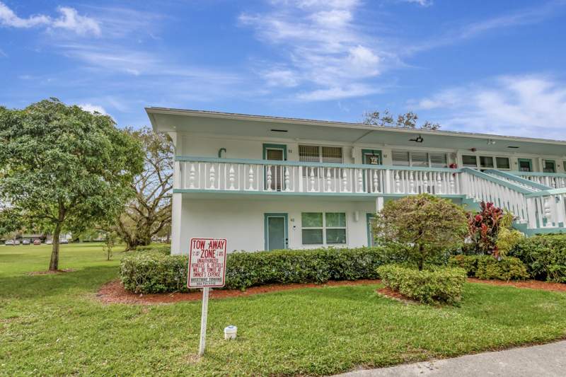 2 bedroom Condominium at 51 Ventnor C, Century Village, Deerfield Beach — photo 3