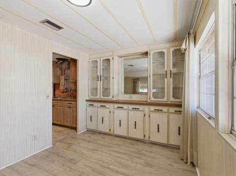8903 Oak Street, Boynton Beach FL - photo 15 of 42