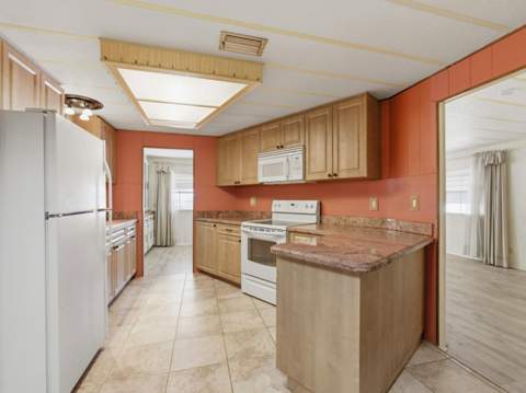 8903 Oak Street, Boynton Beach FL - photo 17 of 42