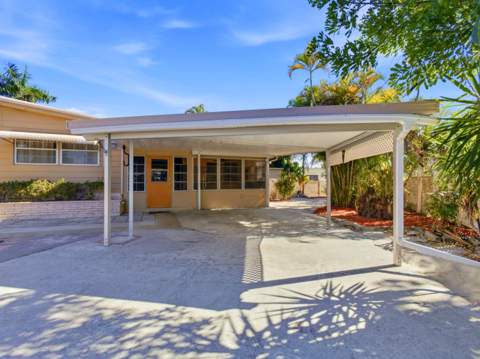 8903 Oak Street, Boynton Beach FL - photo 6 of 42