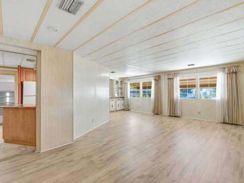 8903 Oak Street, Boynton Beach FL - photo 13 of 42