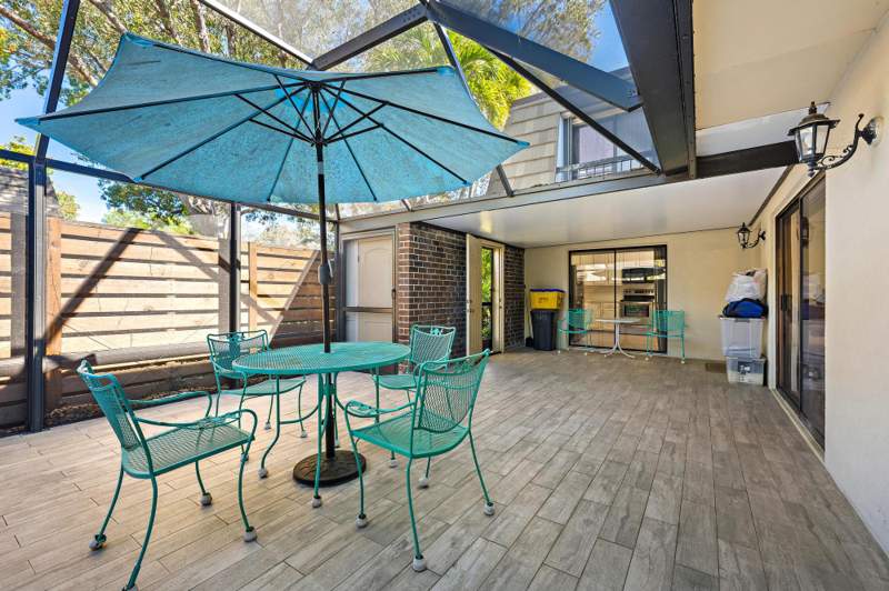 2 bedroom Townhouse at 1213 12th Terrace #1213, Glenwood Twnhs, Palm Beach Gardens — photo 5
