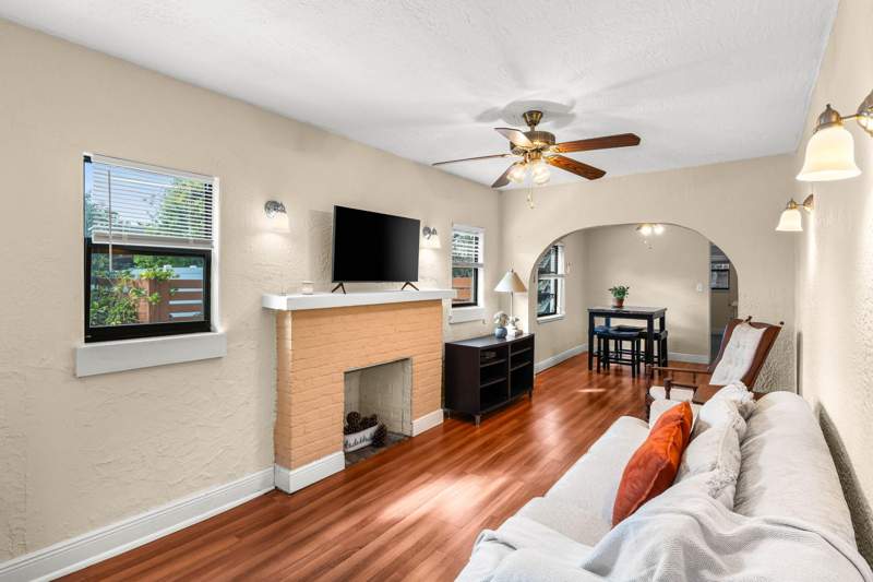 2 bedroom Single Family Residence at 921 S M Street, Lake Worth Town Of Add 1, Lake Worth Beach — photo 4