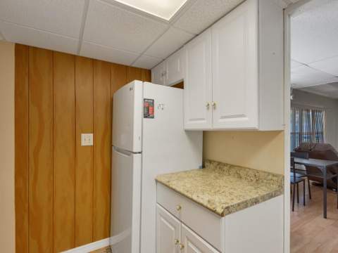 335 NE Tropicalia Lane, Jensen Beach FL - photo 18 of 34