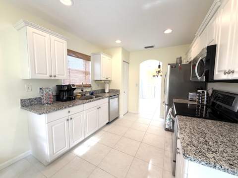 1546 SE Prestwick Lane #12d, Port St. Lucie FL - photo 14 of 36