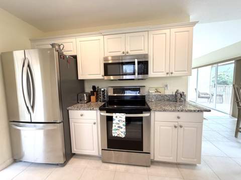 1546 SE Prestwick Lane #12d, Port St. Lucie FL - photo 16 of 36