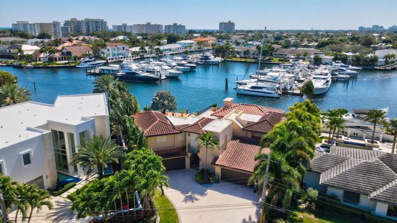 7 bedroom Single Family Residence at 2850 NE 44th Street, Venetian Isles 3rd Sec, Lighthouse Point — photo 3