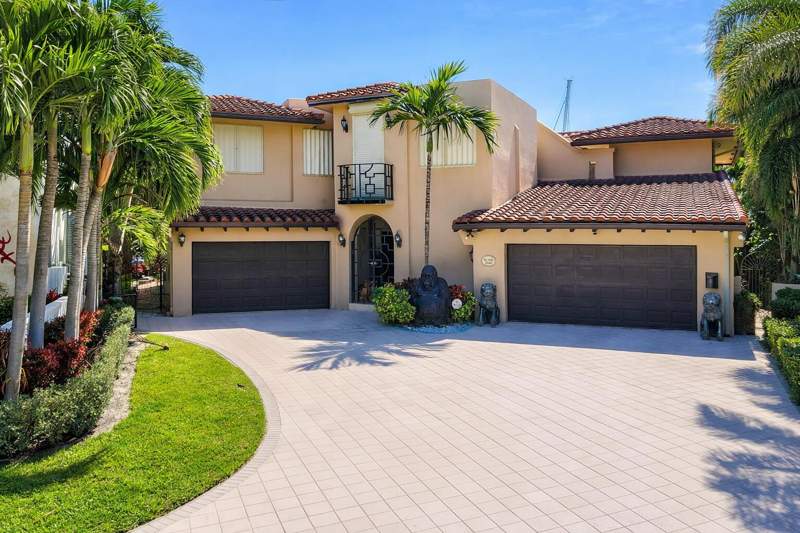 7 bedroom Single Family Residence at 2850 NE 44th Street, Venetian Isles 3rd Sec, Lighthouse Point — photo 2
