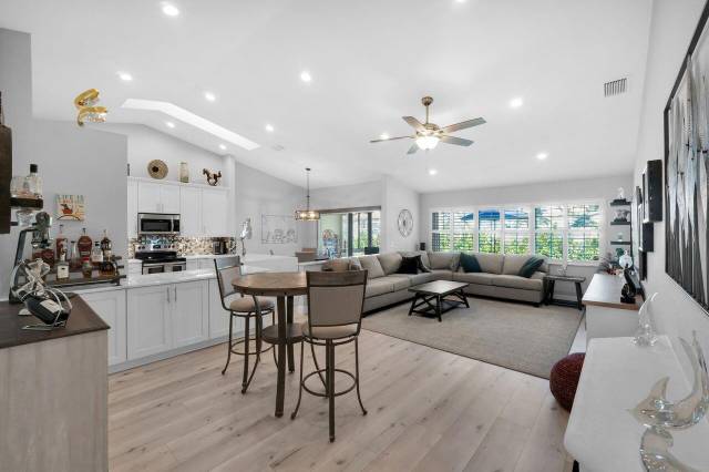 St Tropez At Boca Golf Villas Condo
