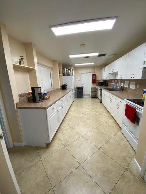 5 Abbey Lane #104, Delray Beach FL - photo 11 of 20