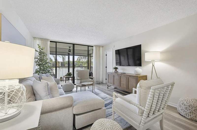 2 bedroom Condominium at 5722 Coral Lake Drive #210, Coral Gate II Condo, Margate — photo 5