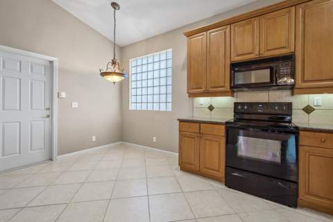 7086 Del Corso Lane, Delray Beach FL - photo 16 of 66