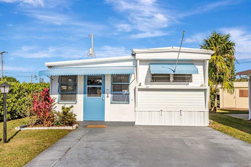2 bedroom Manufactured Home at 14556 Glenview Drive, Highland Trailer Park, Delray Beach — photo 4