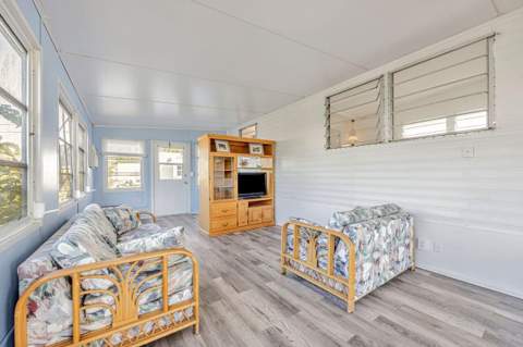 14556 Glenview Drive, Delray Beach FL - photo 8 of 34