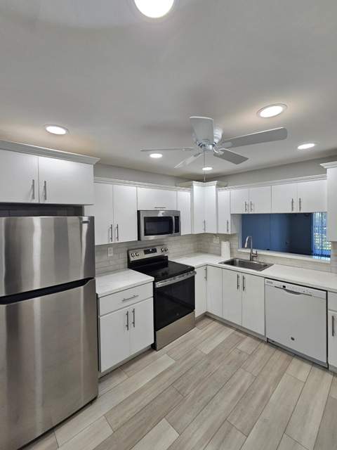 1001 Colony Point Circle #417, Pembroke Pines FL - photo 10 of 39
