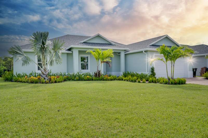 4 bedroom Single Family Residence at 388 SW Vista Lake Drive, Sawgrass Lakes Phase 3A, Port St. Lucie — photo 3