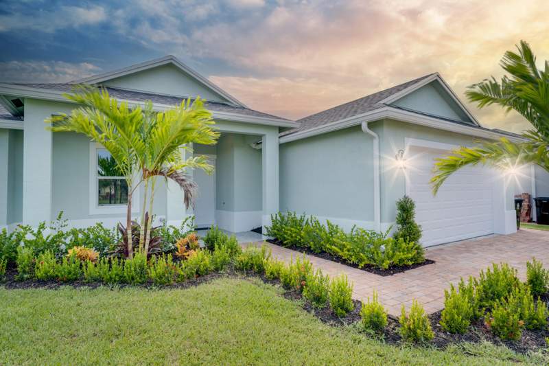 4 bedroom Single Family Residence at 388 SW Vista Lake Drive, Sawgrass Lakes Phase 3A, Port St. Lucie — photo 4