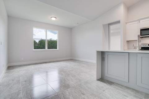 388 SW Vista Lake Drive, Port St. Lucie FL - photo 11 of 52