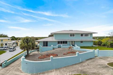 3712 E Mockingbird Hill, Jensen Beach FL - photo 7 of 62