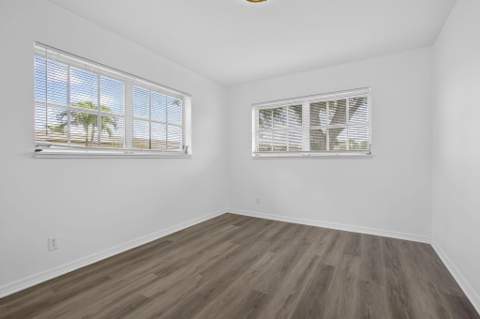 2960 Ashley Drive #D, West Palm Beach FL - photo 16 of 47
