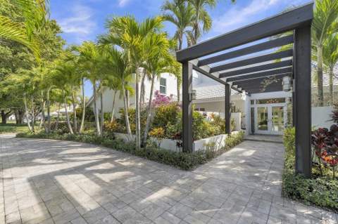 355 Oakview Drive, Delray Beach FL - photo 7 of 71