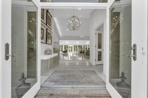 355 Oakview Drive, Delray Beach FL - photo 10 of 71