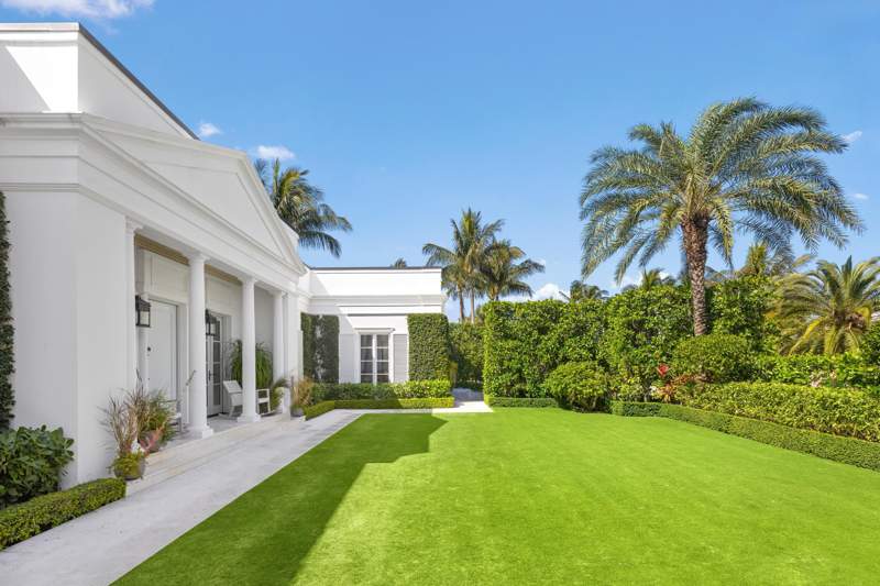 4 bedroom Single Family Residence at 208 Sandpiper Drive, Dodge Estates In, Palm Beach — photo 4