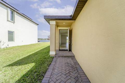788 Worlington Lane, Fort Pierce FL - photo 6 of 30