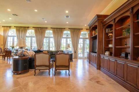 138 SE Via San Marino, Port St. Lucie FL - photo 10 of 47