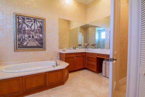 138 SE Via San Marino, Port St. Lucie FL - photo 24 of 47