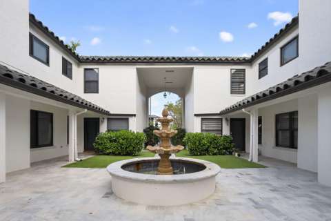 1524 SE 12Th Street #6, home for sale on SE 12Th Street