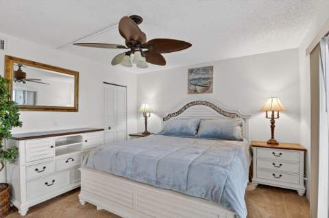 3524 Via Poinciana #303, Lake Worth FL - photo 12 of 46