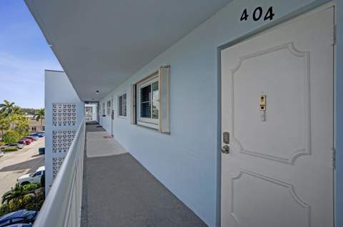 2012 S Federal Highway #404, Boynton Beach FL - photo 13 of 25