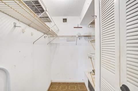 2012 S Federal Highway #404, Boynton Beach FL - photo 11 of 25