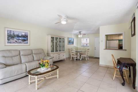 721 Lori Drive #113, Palm Springs FL - photo 10 of 37