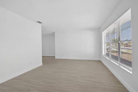 129 Bilbao Street, Royal Palm Beach FL - photo 9 of 30