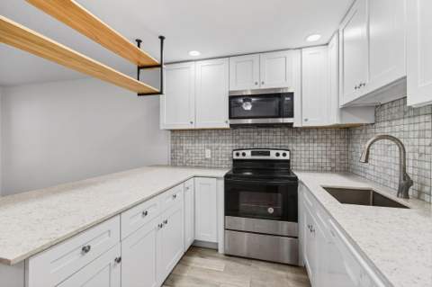 247 Ventnor R, Deerfield Beach FL - photo 18 of 124