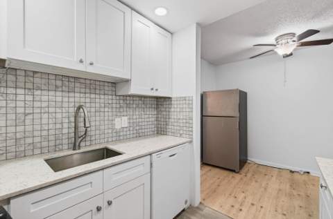 247 Ventnor R, Deerfield Beach FL - photo 22 of 124