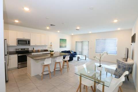 656 NE Waters Edge Lane, Port St. Lucie FL - photo 6 of 32