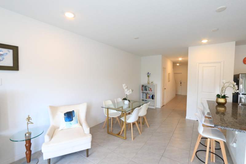 3 bedroom Townhouse at 656 NE Waters Edge Lane, River Place On The St Lucie No. 8, Port St. Lucie — photo 2