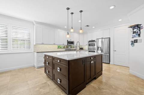 5580 NE Trieste Terrace, Boca Raton FL - photo 11 of 34