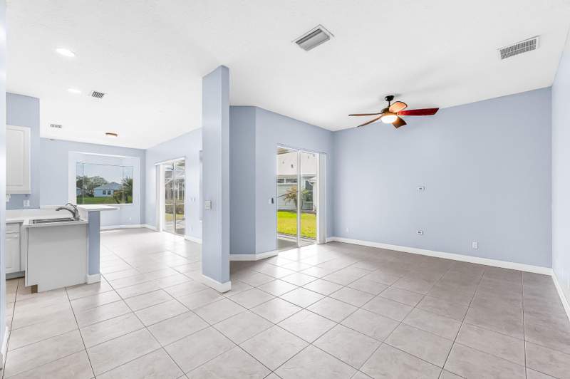 3 bedroom Single Family Residence at 615 NE Canoe Park Circle, River Place On The St Lucie No 6, Port St. Lucie — photo 4