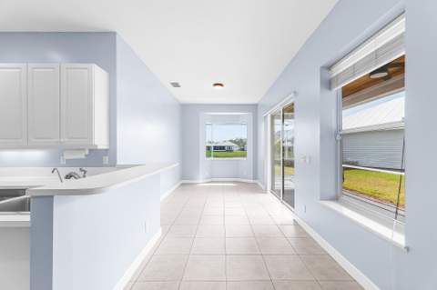 615 NE Canoe Park Circle, Port St. Lucie FL - photo 14 of 38