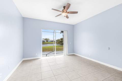 615 NE Canoe Park Circle, Port St. Lucie FL - photo 17 of 38