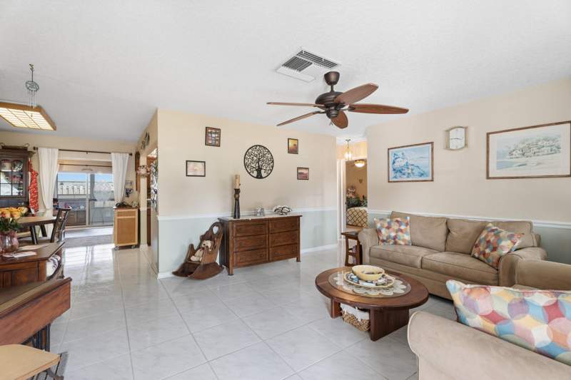 3 bedroom Single Family Residence at 1341 SE Seashell Lane, Sarita Heights West, Stuart — photo 4