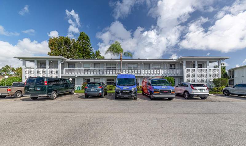 2 bedroom Condominium at 2901 SW 15th Street #102, Pines Of Delray West, Delray Beach — photo 2