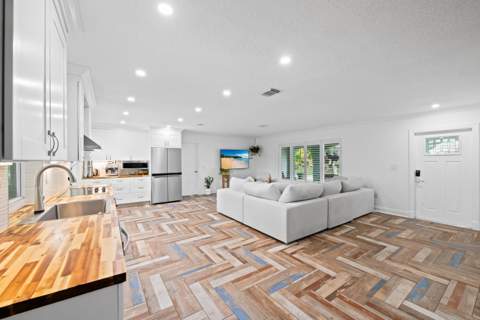 3333 NW 26th Court, Boca Raton FL - photo 8 of 41