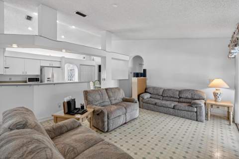 459 SE Nome Drive, Port St. Lucie FL - photo 13 of 47