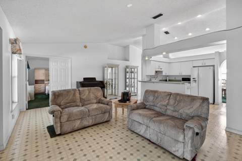 459 SE Nome Drive, Port St. Lucie FL - photo 14 of 47